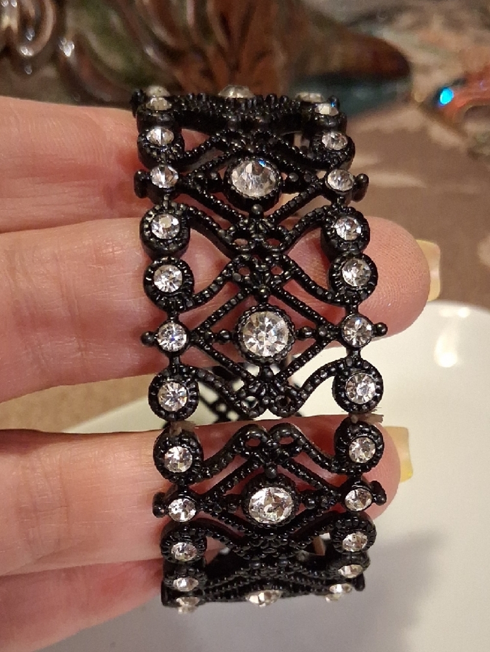 Elegant Black Crystal Lace Cuff Bracelet - Picture 3 of 5